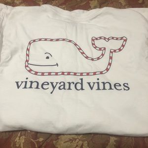 Vineyard vines kids large long sleeve shirt
